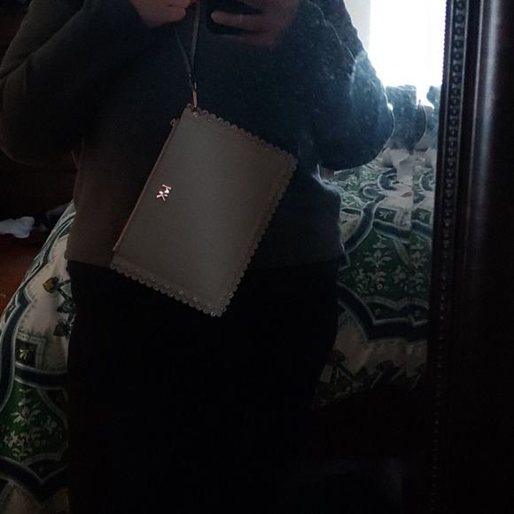 Wristlet - Picture 6 of 6